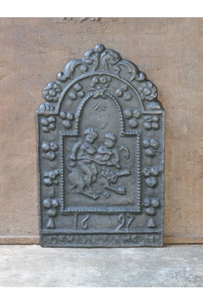 Plaque de Cheminée 'Amours'