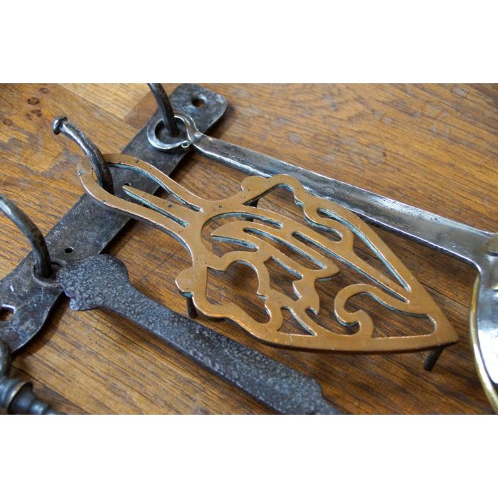 Ancien porte ustensiles de cuisine en cuivre et laiton – La